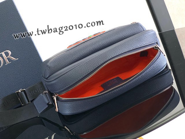 Dior专柜新款AND KAWS限定系列迪奥高仿原单Rider2.0拉链式信使包 djfk1729